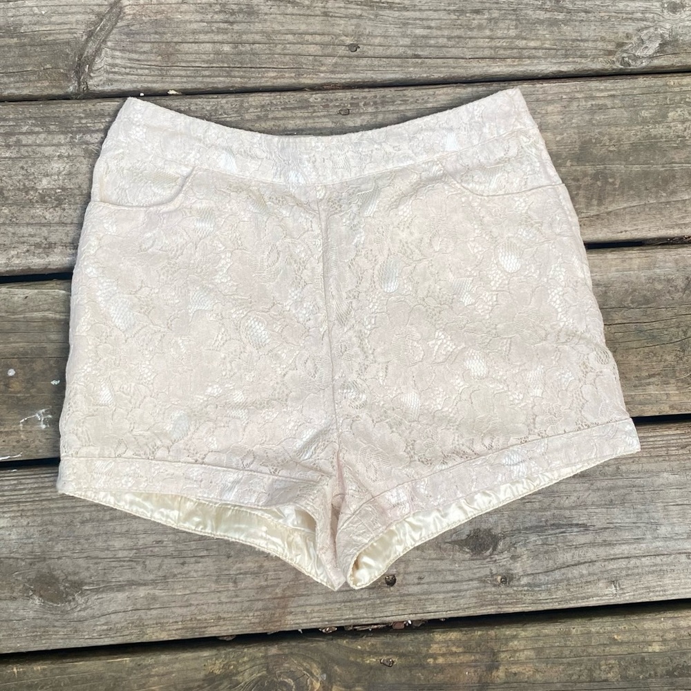 Lace Fitted Shorts